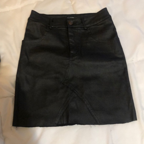 Black Coated Mini Skirt - Picture 5 of 6